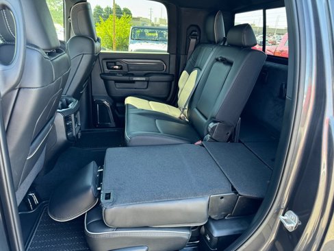 Used 2024 RAM 2500 Limited image 22