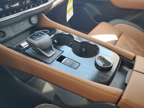 New 2026 Nissan Rogue Platinum image 10
