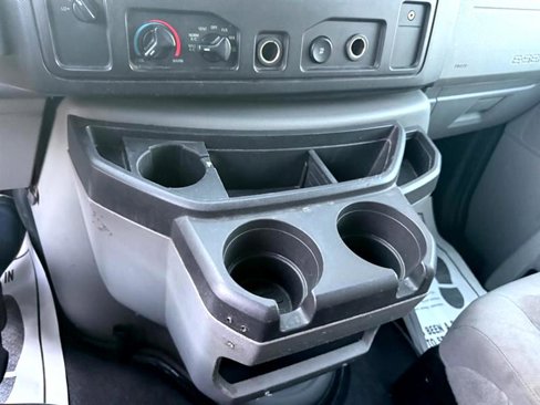 Used 2014 Ford E-150 and Econoline 150 w/ Power Group image 16