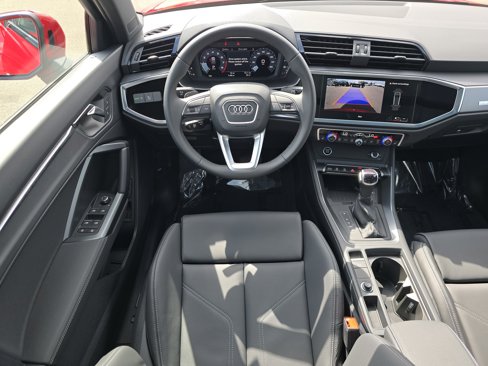 New 2025 Audi Q3 2.0T Premium image 19