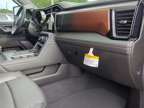 New 2025 GMC Sierra 2500 Denali w/ Denali Reserve Package image 30