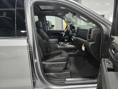 New 2026 GMC Sierra 1500 SLT w/ SLT Premium Plus Package image 12