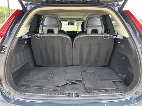 Certified 2025 Volvo XC90 B5 Core image 35
