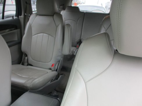 Used 2017 Buick Enclave Leather image 15