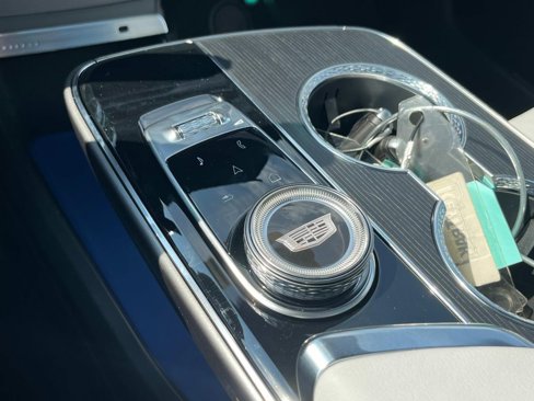 New 2026 Cadillac Lyriq Premium Sport image 27