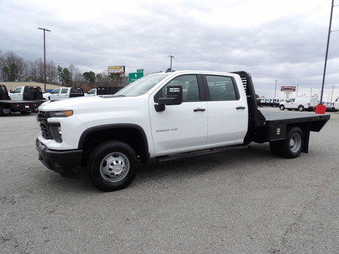 Used 2024 Chevrolet Silverado 3500 W/T w/ Snow Plow Prep Package image 3