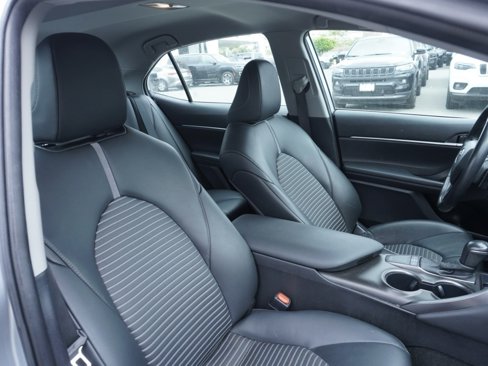 Used 2023 Toyota Camry SE image 20