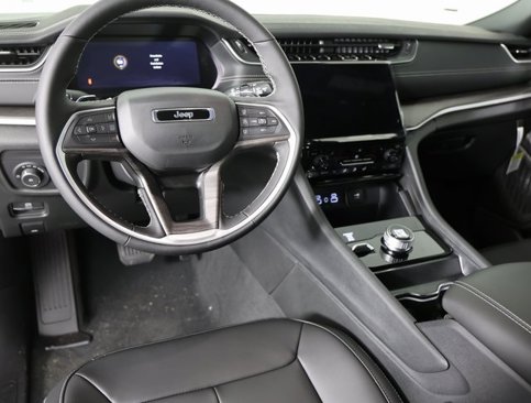 New 2025 Jeep Grand Cherokee L Limited image 13