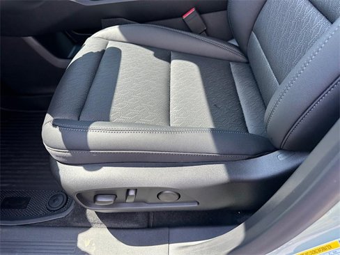 New 2026 Chevrolet Equinox LT w/ Convenience Package II image 12