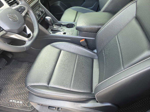 Used 2022 Volkswagen Atlas SE image 9