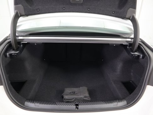 Used 2025 BMW 530i w/ Premium Package image 28