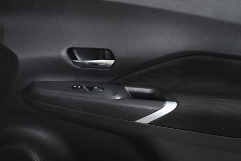 Used 2022 Nissan Kicks SV image 28