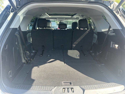 Used 2022 Ford Explorer XLT w/ Equipment Group 202A image 41