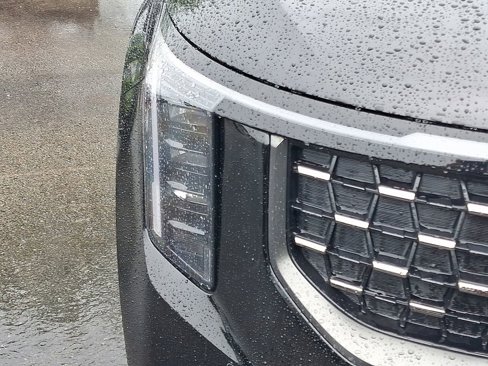 New 2026 Kia Carnival SX w/ SX Dark Edition Package image 9