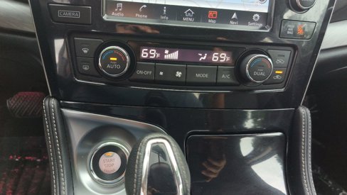 Used 2017 Nissan Maxima 3.5 SV image 16