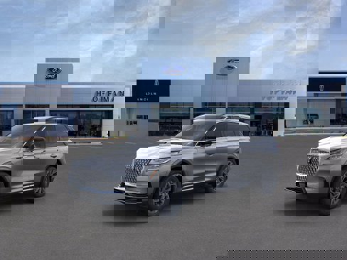 New 2025 Lincoln Corsair AWD w/ Equipment Group 101A image 1