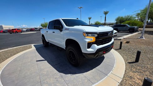 Used 2025 Chevrolet Silverado 1500 LT Trail Boss w/ Convenience Package II image 3