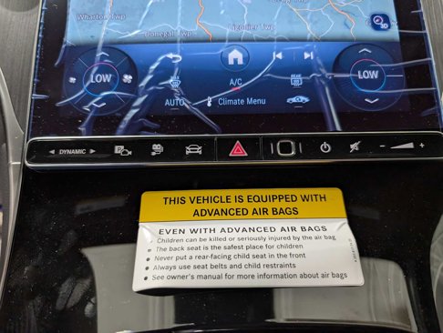 New 2025 Mercedes-Benz GLC 350e 4MATIC image 27