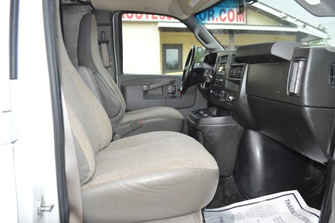 Used 2021 Chevrolet Express 2500 w/ Driver Convenience Package image 16