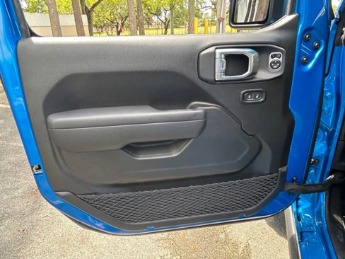 New 2024 Jeep Wrangler Willys image 31
