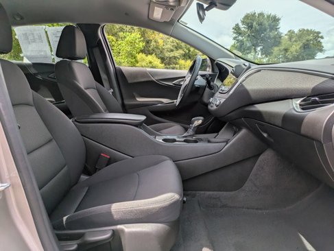 Used 2024 Chevrolet Malibu RS image 31