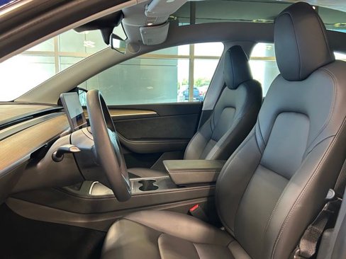Used 2023 Tesla Model Y Long Range image 21