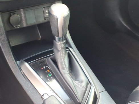 Used 2016 Toyota Corolla L image 10