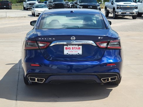 Used 2023 Nissan Maxima SV w/ Floor Mat Group image 6
