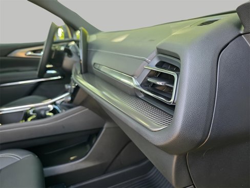 New 2026 Chevrolet Traverse LT w/ Sun and Wheel Package image 17