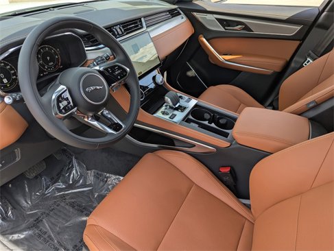 New 2026 Jaguar F-PACE R-Dynamic S image 19