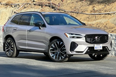 New 2026 Volvo XC60 B5 Ultra image 2
