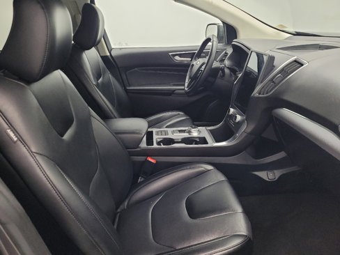 Used 2022 Ford Edge Titanium image 21
