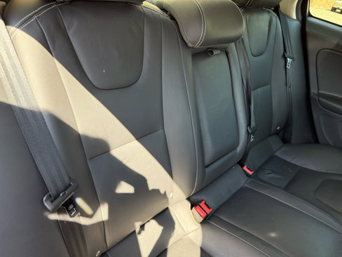 Used 2017 Volvo S60 T5 Dynamic w/ Vision Package image 8