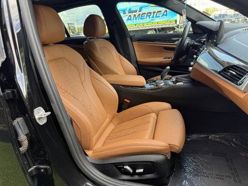 Used 2021 BMW 540i w/ Premium Package image 16