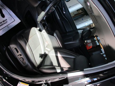 Used 2023 GMC Acadia SLT image 15