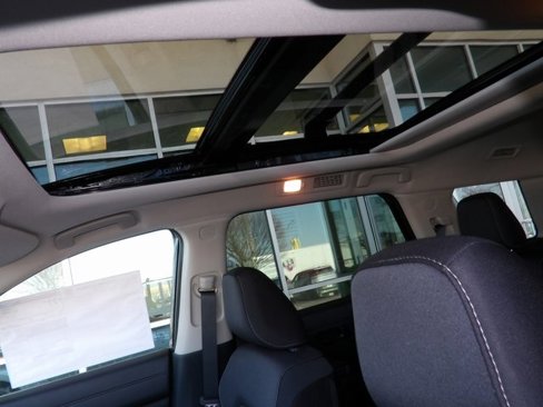 New 2025 Nissan Pathfinder SV image 17