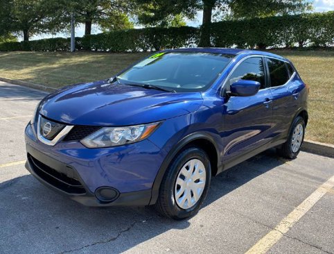 Used 2019 Nissan Rogue Sport S image 2