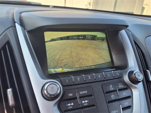 Used 2017 Chevrolet Equinox LT w/ Convenience Package image 19