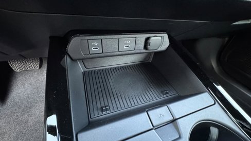 New 2026 Toyota Prius XLE image 21