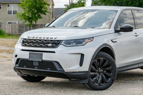 Used 2020 Land Rover Discovery Sport SE image 6