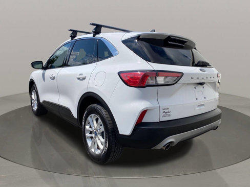 Used 2020 Ford Escape SE image 4