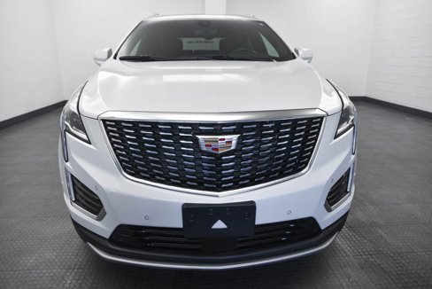 Used 2025 Cadillac XT5 Premium Luxury image 2