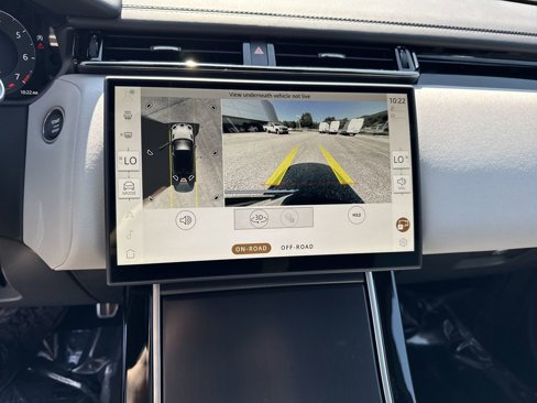 New 2026 Land Rover Range Rover Velar Dynamic SE image 24