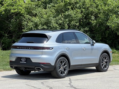 New 2025 Porsche Cayenne image 6