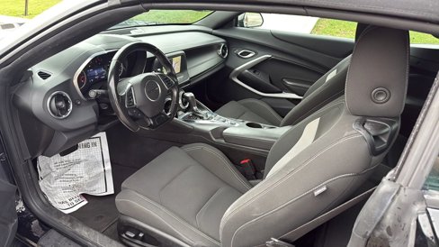 Used 2023 Chevrolet Camaro LT image 7