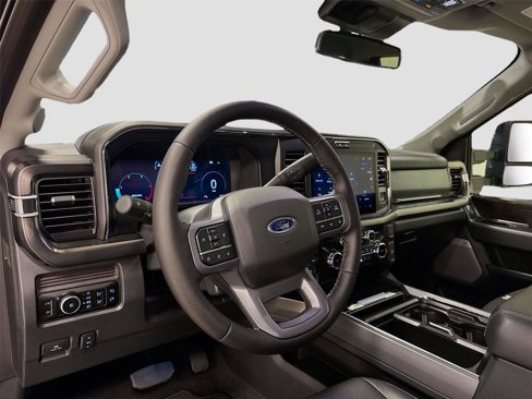 New 2025 Ford F250 Lariat w/ FX4 Off-Road Package image 9