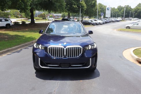 New 2026 BMW X5 xDrive40i w/ Climate Comfort Package image 3