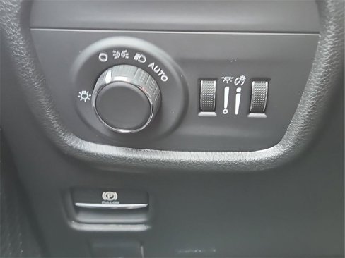 New 2025 Jeep Grand Cherokee L Altitude image 8