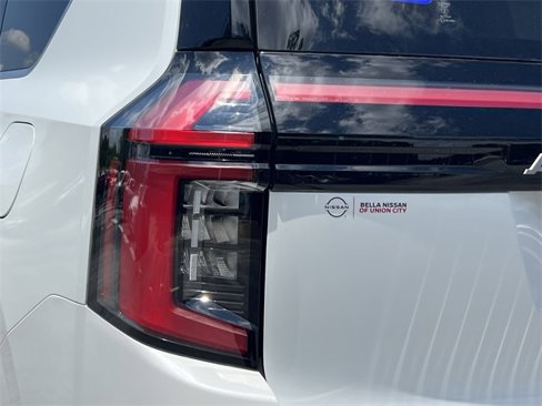 New 2025 Nissan Armada Platinum Reserve image 26