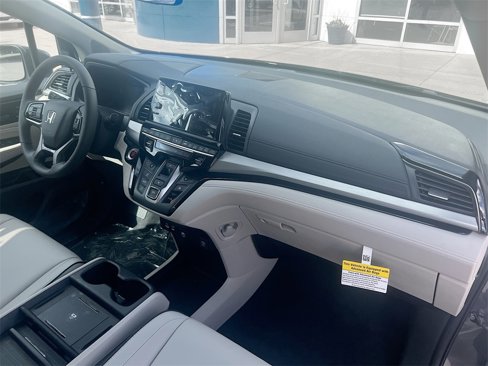 New 2026 Honda Odyssey Touring image 32